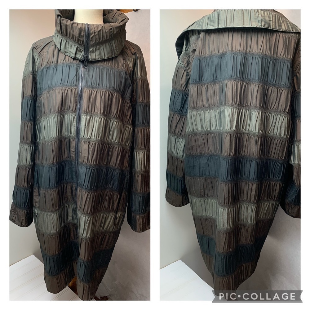 Mycra Pac one reversible long zip front jacket M/L